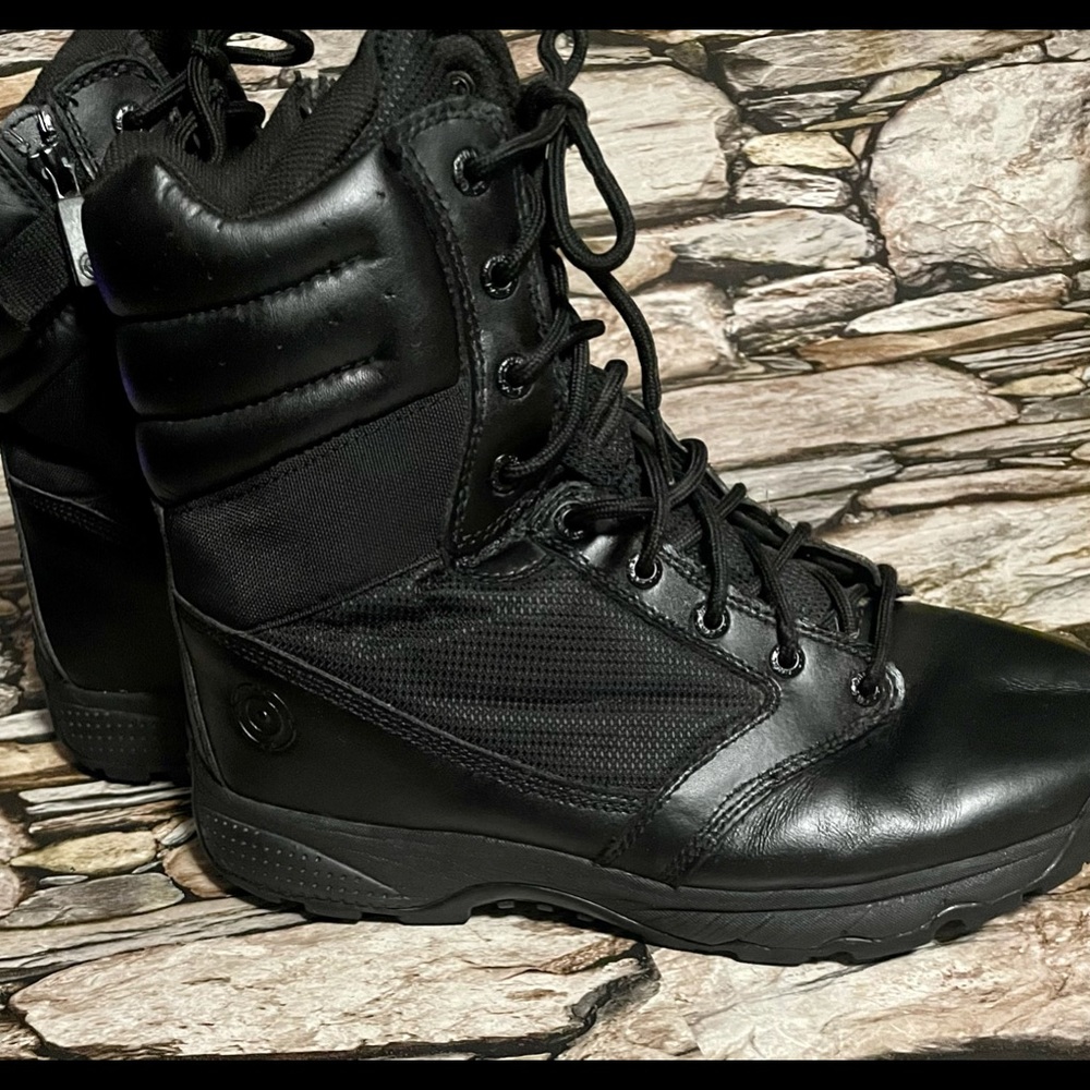 Original Swat brand Mens Size 10 tactical brand combat boots